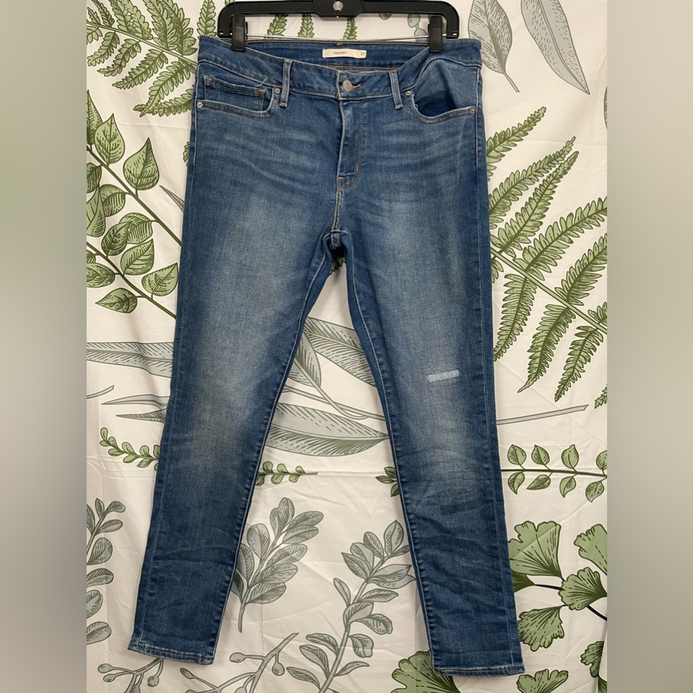 Levi’s skinny jeans